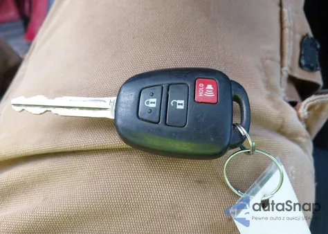 2017 Toyota Rav4 Le из США, поврежденный, VIN JTMZFREV1HJ115615